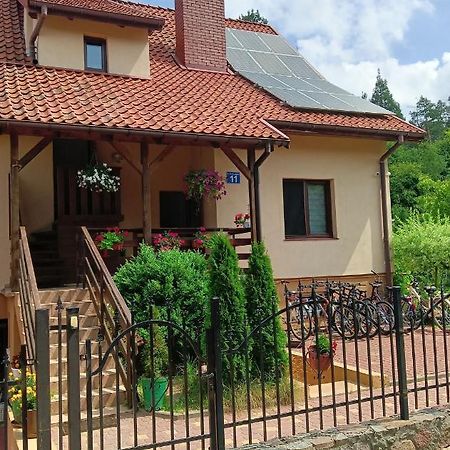 Wynajem Pokoi Wiki Apartamento Mikołajki Exterior foto