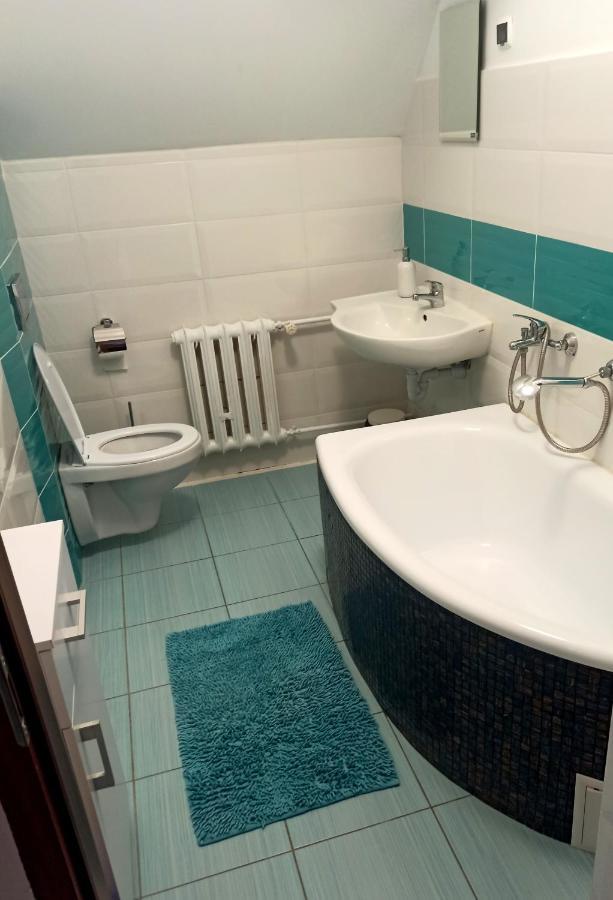 Wynajem Pokoi Wiki Apartamento Mikołajki Exterior foto