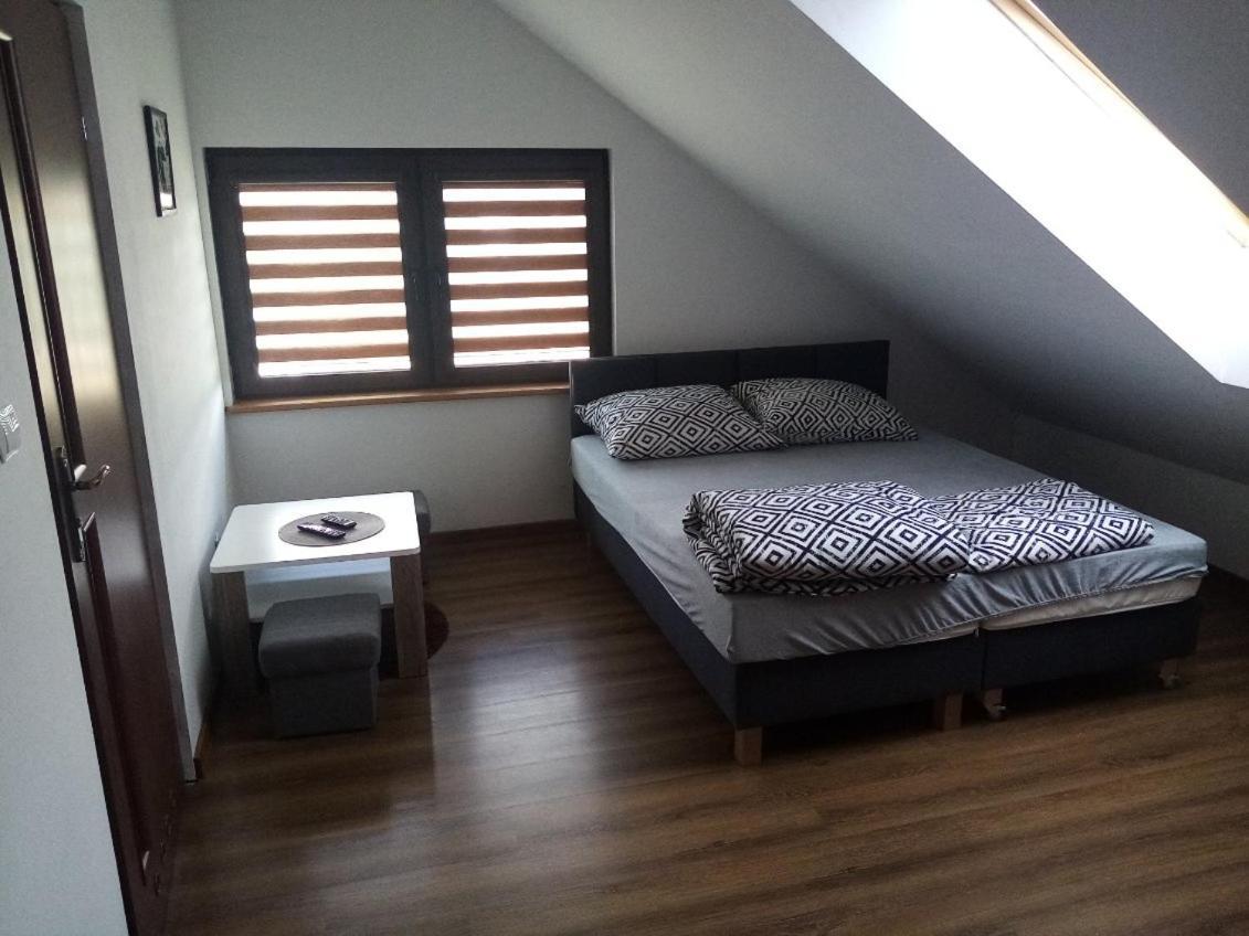Wynajem Pokoi Wiki Apartamento Mikołajki Exterior foto